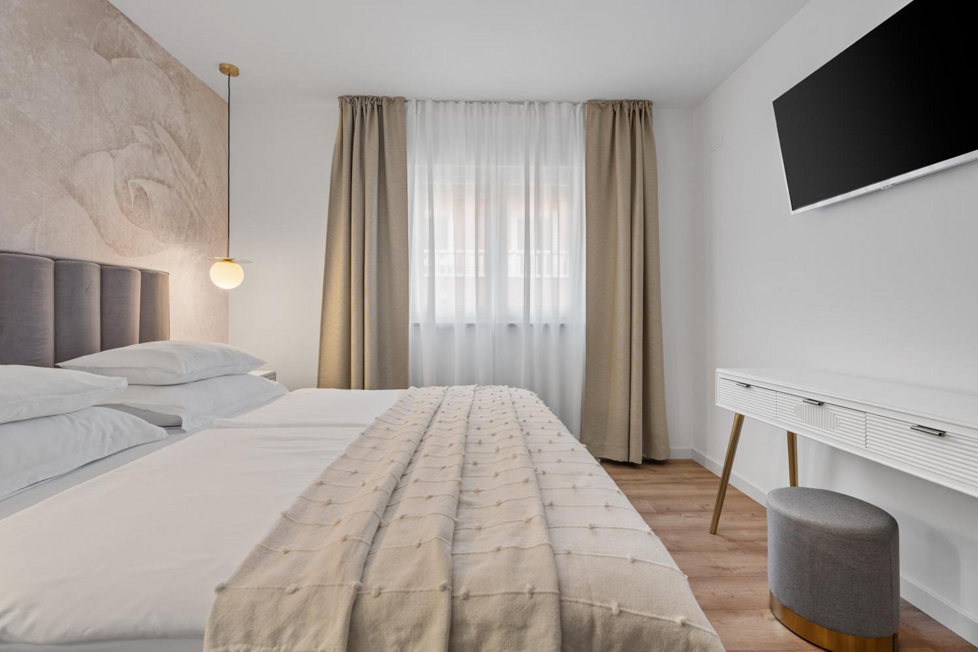 Apartments Bakota Omiš Exteriör bild